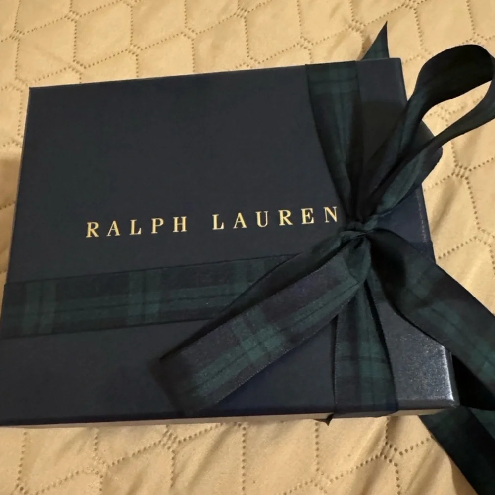 Brand new  Ralph Lauren Collection black  leather belt, in original box - Picture 2 of 3